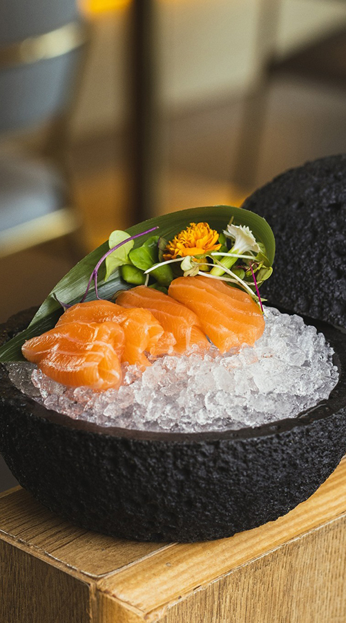 carne de pescado cruda y fresca de sashimi